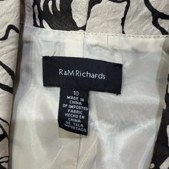 R&M Richards Black and Cream Floral Blazer - Picture 4 of 6